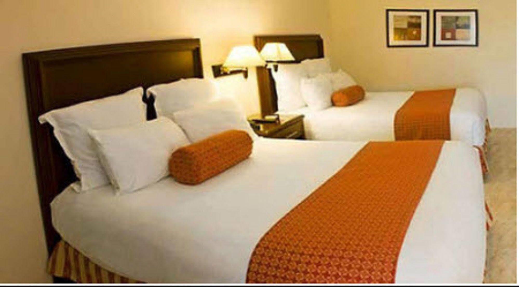 Hotel Bonampak Канкун Экстерьер фото