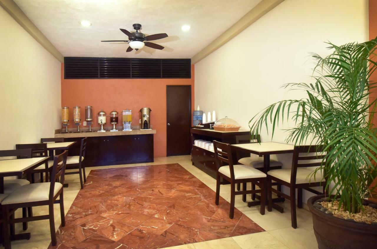 Hotel Bonampak Канкун Экстерьер фото